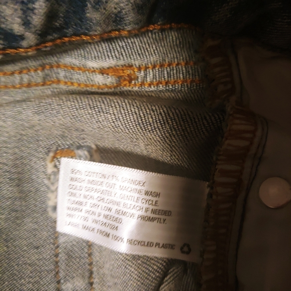 FREE!! Y2K Wild Fable distressed stone washed raw hem min skirt - Picture 7 of 7